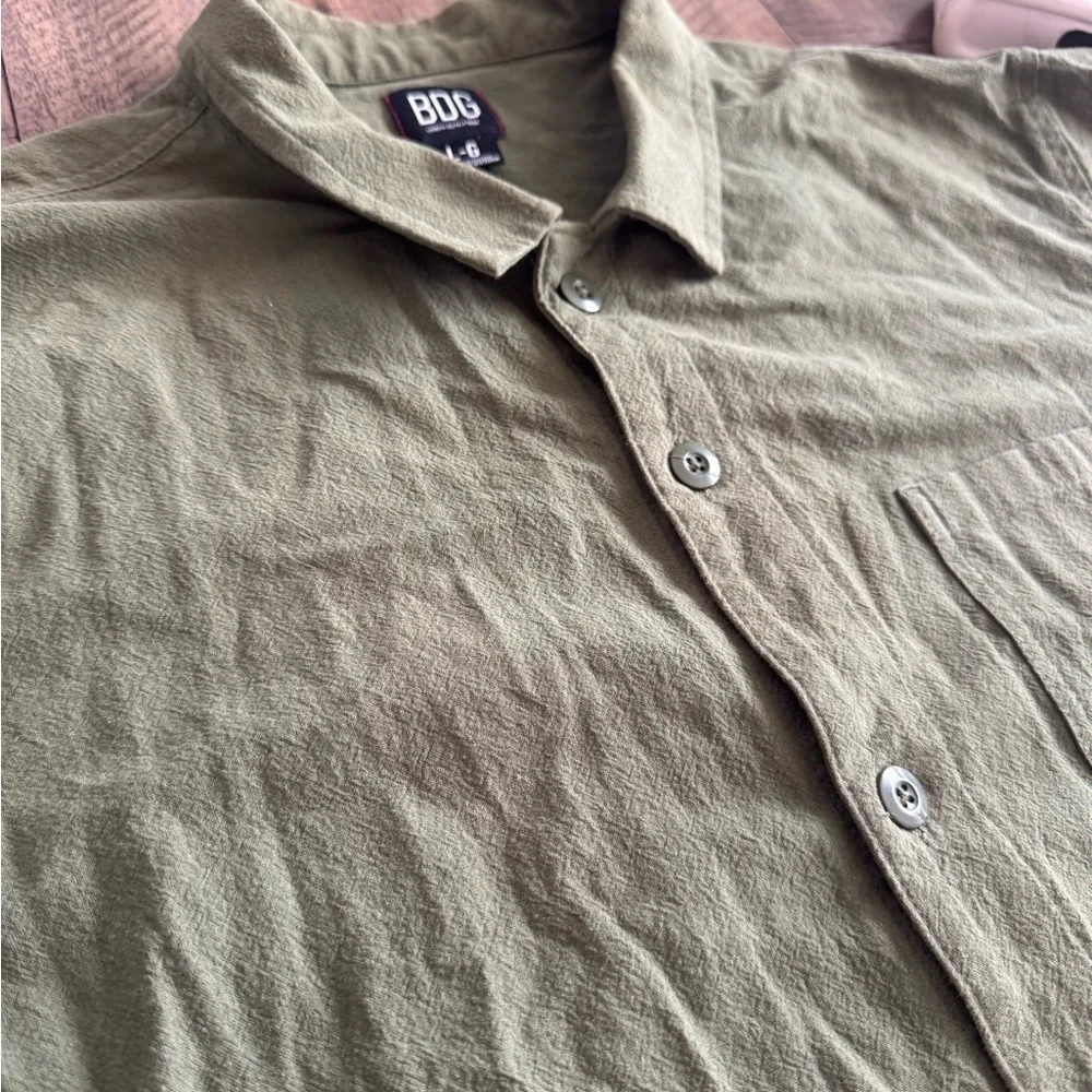 BDG Olive Green Casual Button Down Shirt 100%Cotton